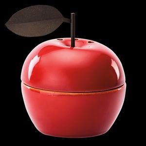 NIB Scentsy Apple warmer plus Bonus!